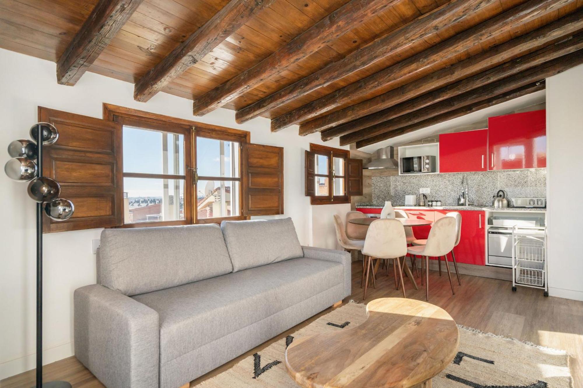 Apartmán Atico Con Terraza En Lavapies Alquiler Temporal Madrid Exteriér fotografie