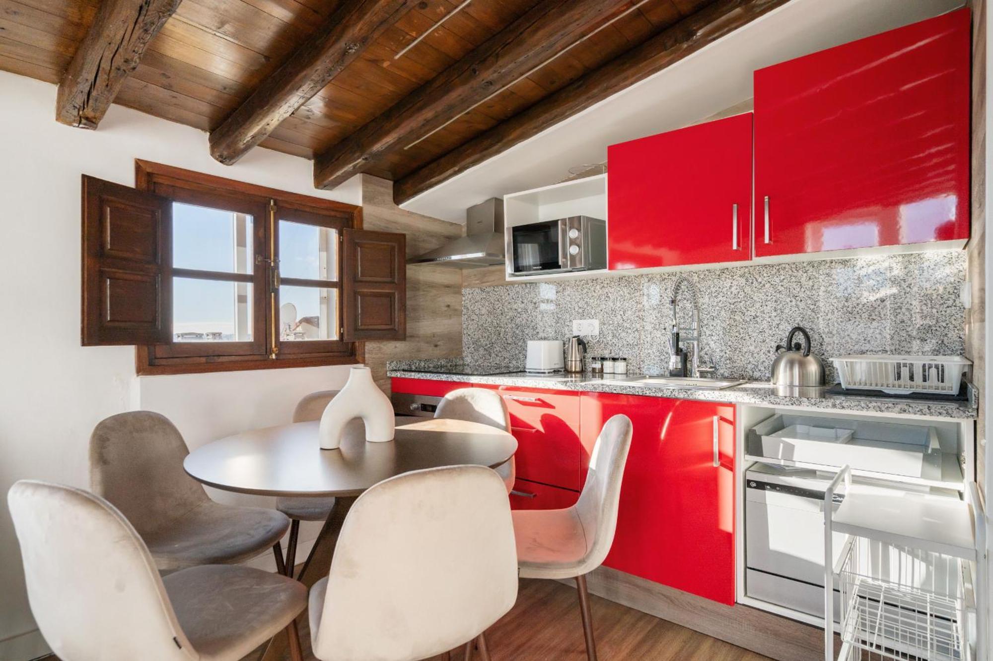 Apartmán Atico Con Terraza En Lavapies Alquiler Temporal Madrid Exteriér fotografie