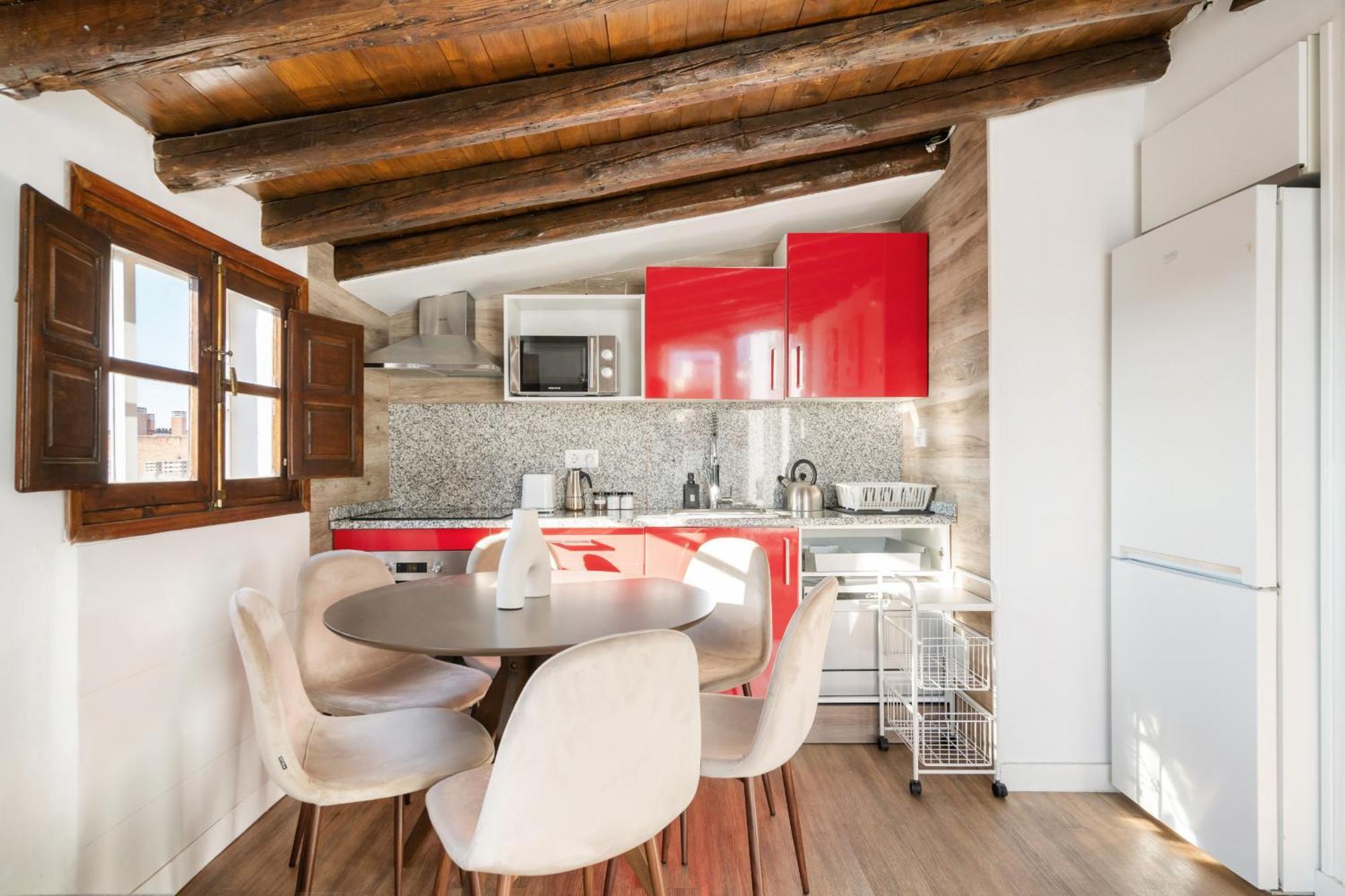 Apartmán Atico Con Terraza En Lavapies Alquiler Temporal Madrid Exteriér fotografie